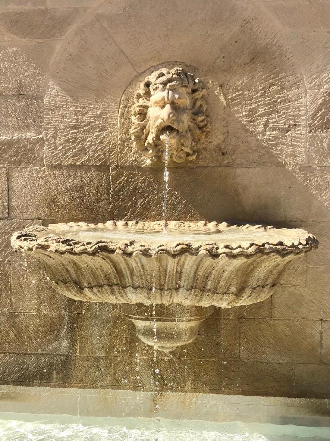 Art Apparts Coeur De Ville Beziers Luaran gambar